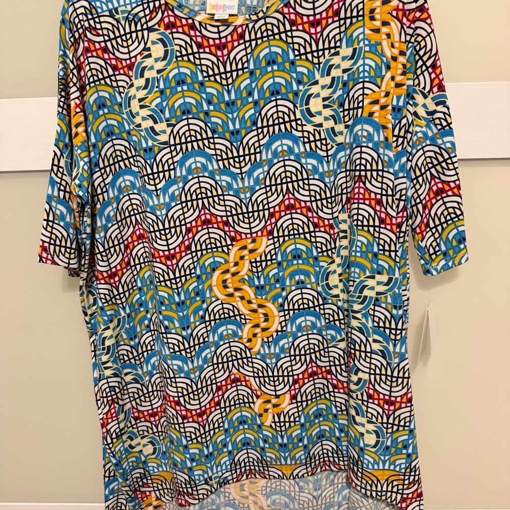NWT LuLaRoe Irma Tunic Top Size Large Geometric Abstract Print High Low Hem